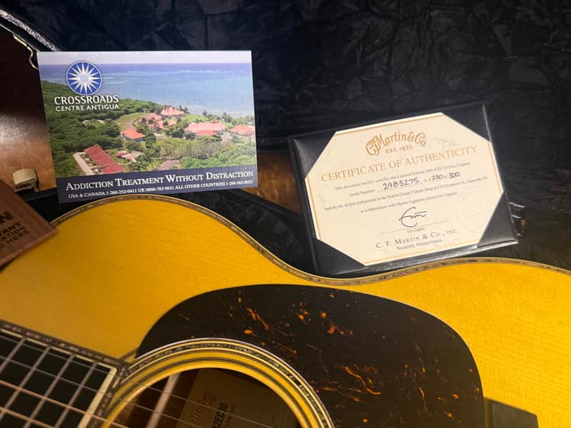2025 Martin 30th Anniversary Eric Clapton Signature 000-42EC - Natural