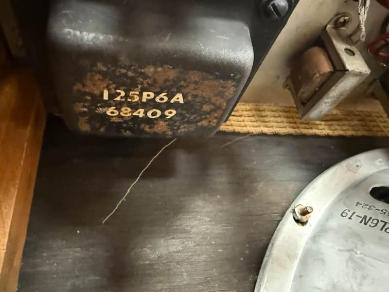 1963 Fender Vibrolux 6G11 Brownface 30-Watt 1x12" Guitar Combo - Brown