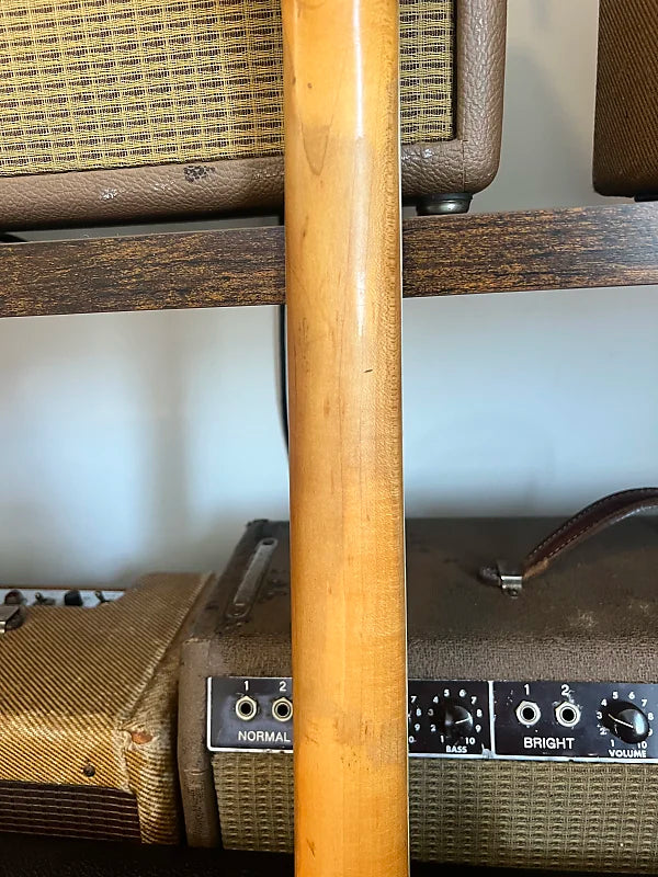 1966 Fender Jazzmaster - 3 Tone Sunburst - OHSC