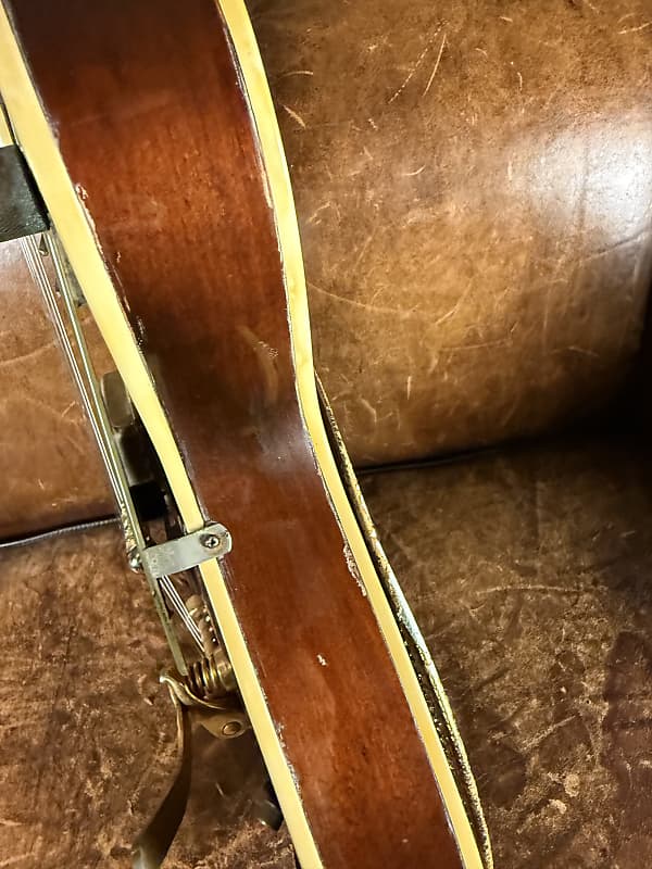 1965 Gretsch 6122 Chet Atkins Country Gentleman - Walnut Brown