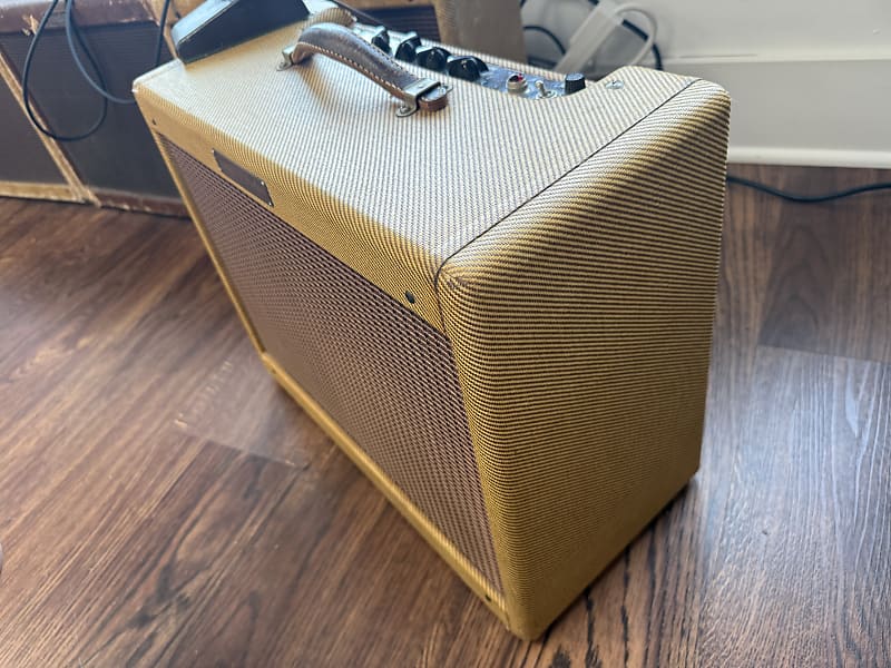 1959 Fender Vibrolux 5F11 Narrow Panel 10-Watt 1x10" Guitar Combo - Tweed