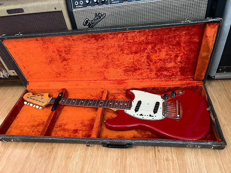 1964 Fender Mustang Guitar with Rosewood Fretboard - Dakota Red - OHSC