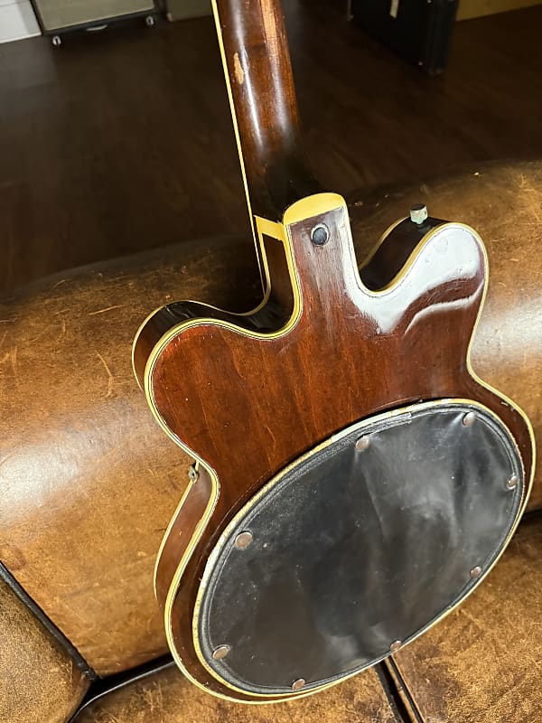 1965 Gretsch 6122 Chet Atkins Country Gentleman - Walnut Brown
