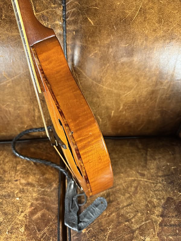 1930's Kalamazoo KM-12 - Sunburst