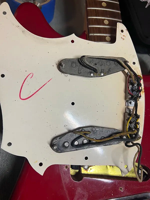 1964 Fender Mustang Guitar with Rosewood Fretboard - Dakota Red - OHSC