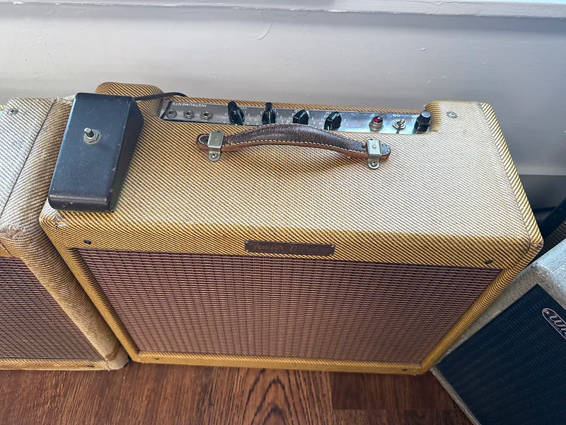1959 Fender Vibrolux 5F11 Narrow Panel 10-Watt 1x10" Guitar Combo - Tweed
