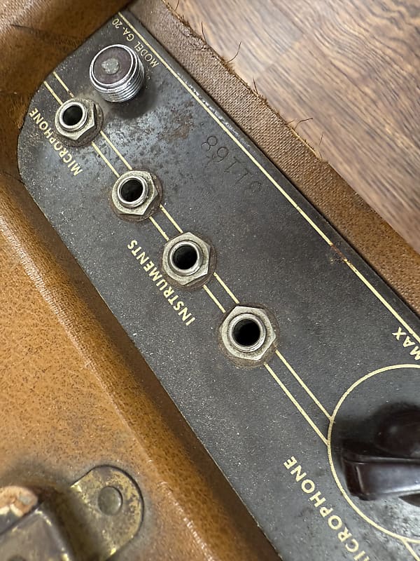 1952 Gibson GA-20 - Tan