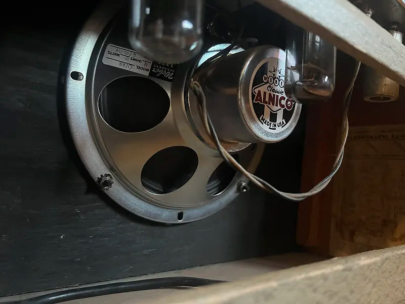 1961 White Model 80 - Made by Fender