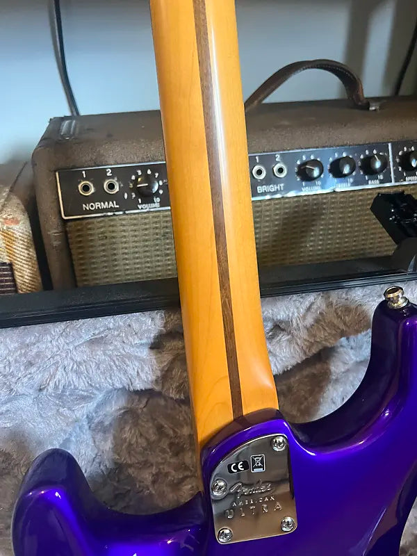 2021 Fender CME Exclusive American Ultra Stratocaster Ebony Fretboard - Plum Metallic