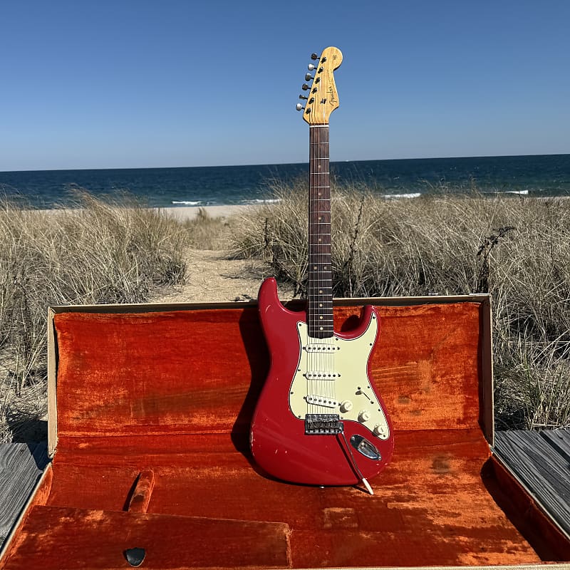 1964 Fender Stratocaster - Dakota Red with Korina Body - 100% Original OHSC