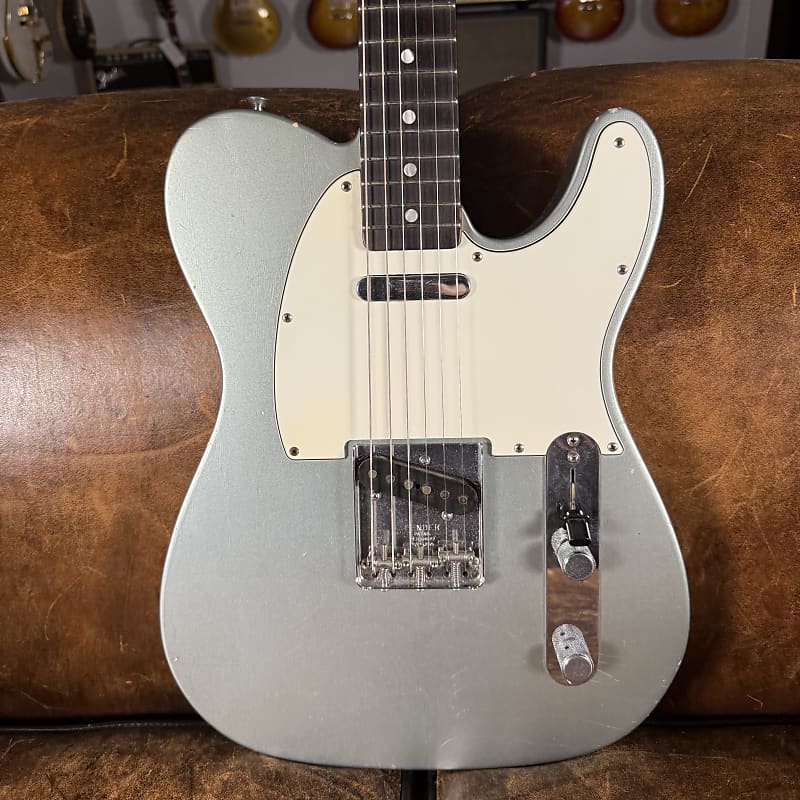 2005 Fender Custom Shop Limited Edition Closet Classic ‘67 Telecaster - Firemist Silver
