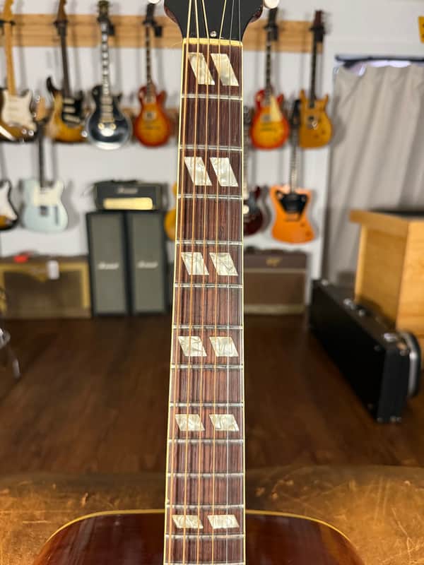 1969 Gibson Hummingbird - Cherry Sunburst