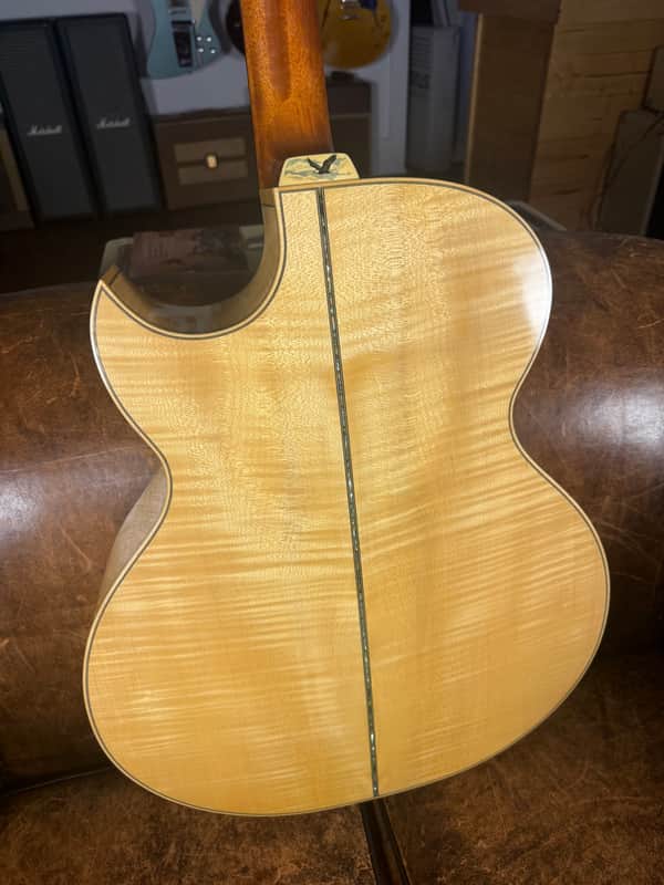 1997 Froggy Bottom Jumbo Acoustic - Natural