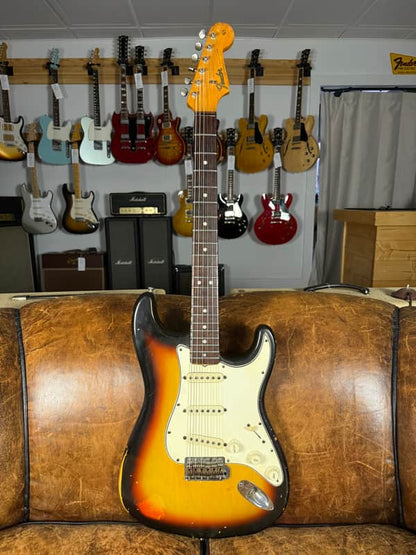 1965 Fender Stratocaster - Sunburst - OHSC