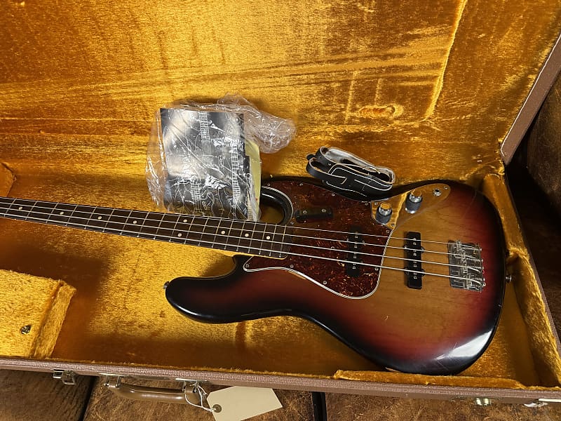 2006 Fender American Vintage Reissue ‘62 Jazz Bass - Sunburst - Stackpole