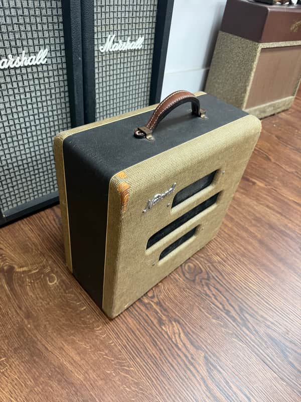 1957 National / Valco Chicagoan Model 1220