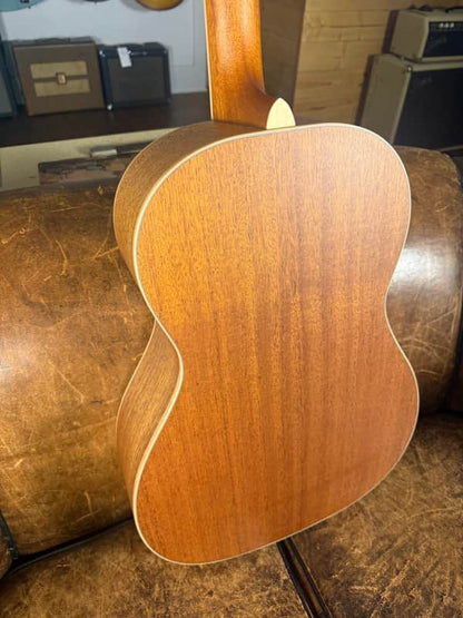 2015 Larrivee Legacy Series 000-40  - Natural