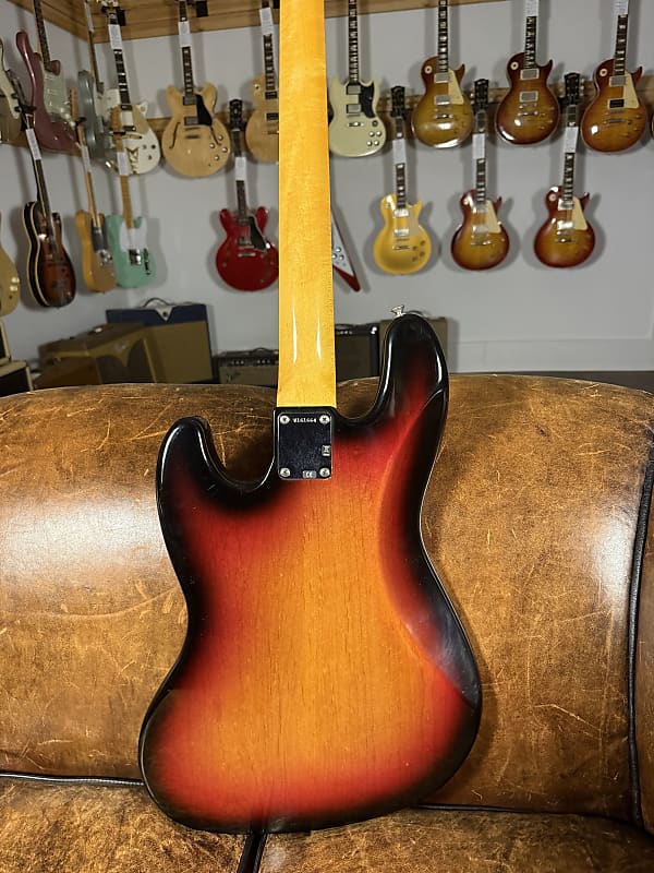 2006 Fender American Vintage Reissue ‘62 Jazz Bass - Sunburst - Stackpole