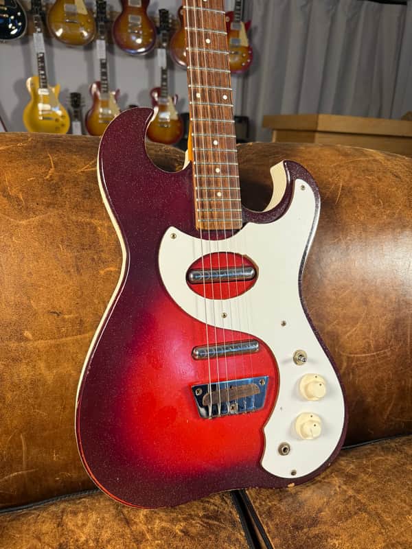 1965 Silvertone 1457 - Burst
