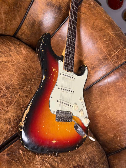1967 Fender Stratocaster with Rosewood Fretboard - Sunburst
