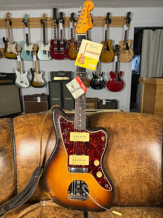1959 Fender Jazzmaster - Sunburst with Tortoise Pickguard - Hang Tags - OHSC