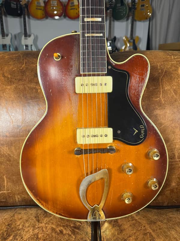1960 Guild M-75 Aristocrat - Sunburst