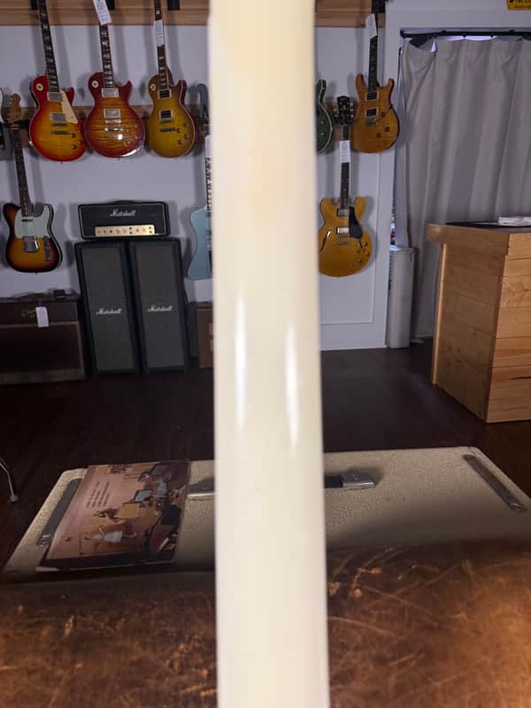 1960's Danelectro 6026 DC-2 Deluxe Double Pickup Shorthorn - White