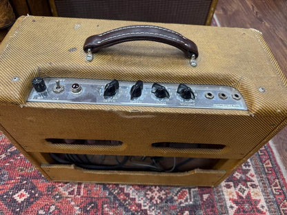 1960 Fender Vibrolux 5F11 Narrow Panel 10-Watt 1x10" Guitar Combo - Tweed