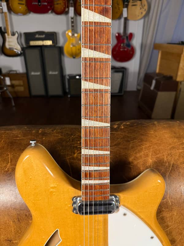 1967 Rickenbacker 365 NS - Mapleglo