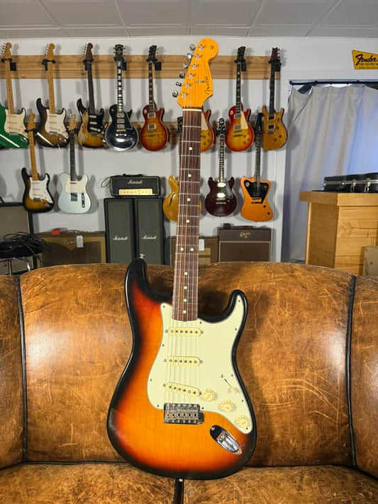 1997 Fender American Vintage '62 Stratocaster - 3-Color Sunburst