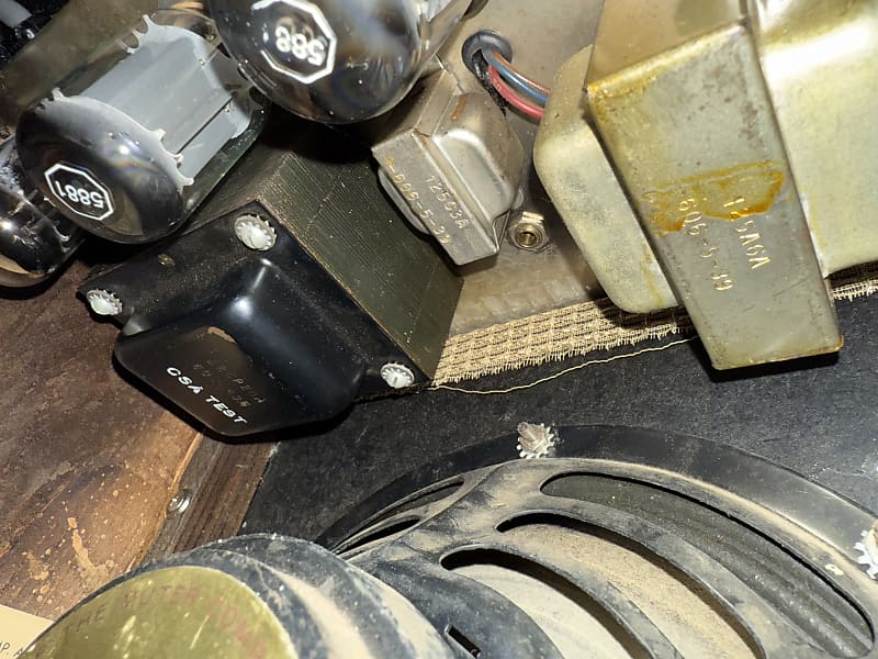 1965 Fender Vibrolux Reverb 2-Channel 35-Watt 2x10" Guitar Combo - Black Panel