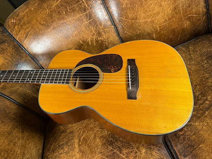 1958 Martin 0-18 - Natural