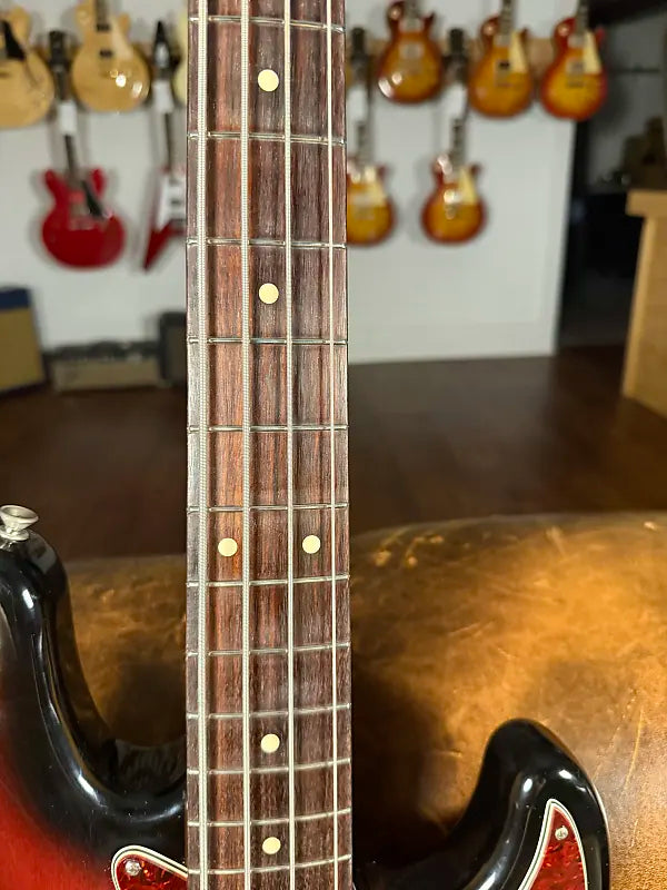 2006 Fender American Vintage Reissue ‘62 Jazz Bass - Sunburst - Stackpole