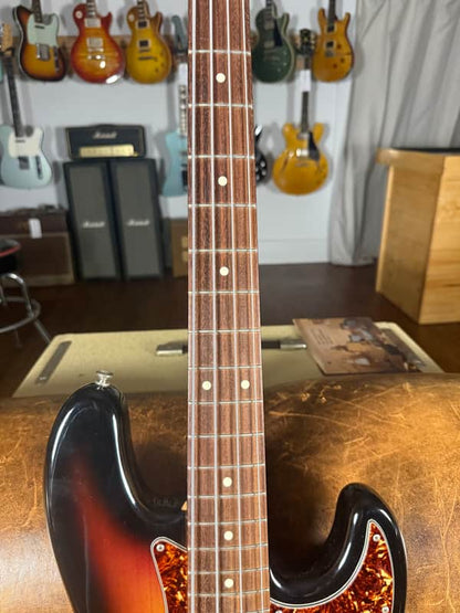 2005 Fender American Vintage ‘62 Reissue Jazz Bass - Sunburst