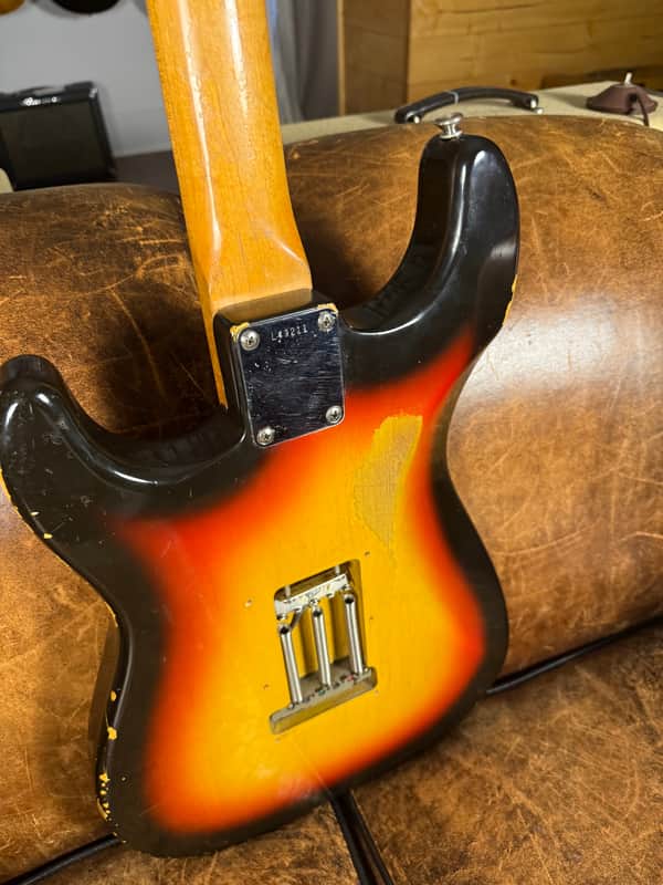 1965 Fender Stratocaster - Sunburst - OHSC