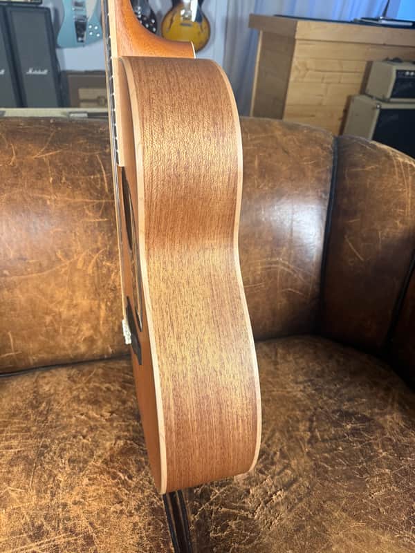 2015 Larrivee Legacy Series 000-40  - Natural