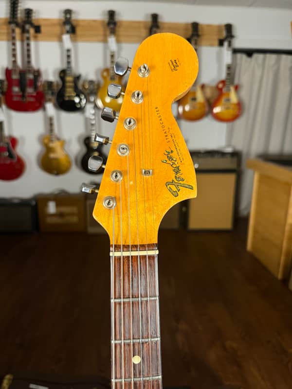 1967 Fender Stratocaster with Rosewood Fretboard - Sunburst