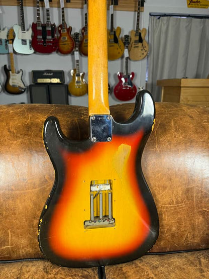 1965 Fender Stratocaster - Sunburst - OHSC