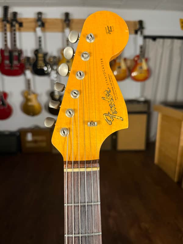 1966 Fender Stratocaster with Rosewood Fretboard - Sunburst