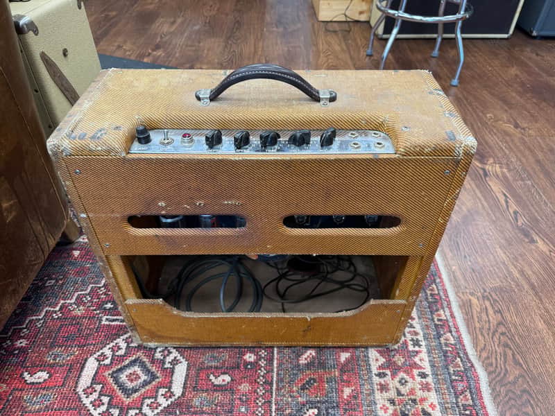 1960 Fender Tremolux 5E9-A Narrow Panel 15-Watt 1x12" Guitar Combo - Tweed