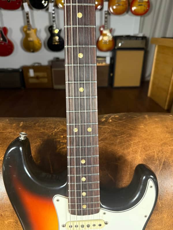 1966 Fender Stratocaster with Rosewood Fretboard - Sunburst