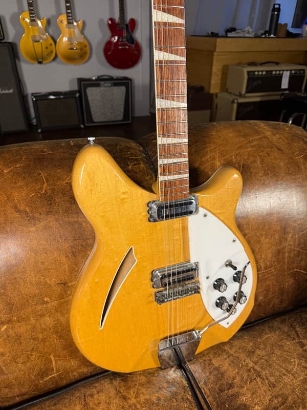 1967 Rickenbacker 365 NS - Mapleglo