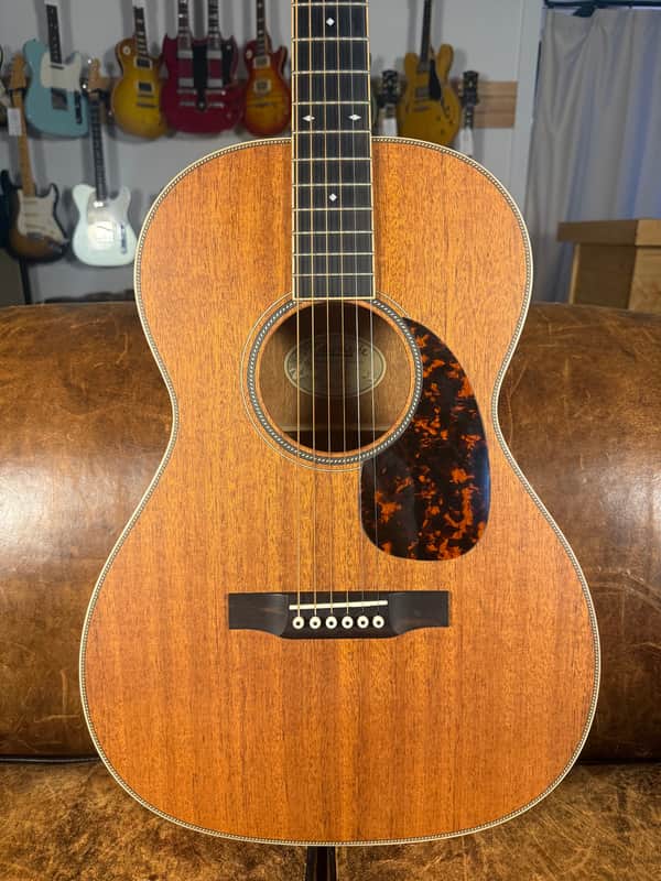 2015 Larrivee Legacy Series 000-40  - Natural