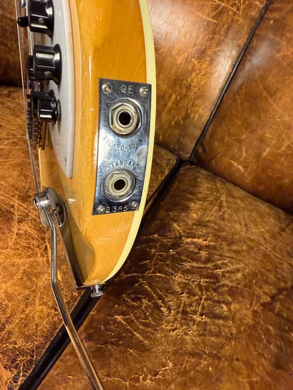 1967 Rickenbacker 365 NS - Mapleglo