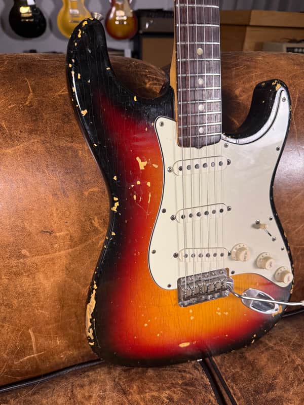 1967 Fender Stratocaster with Rosewood Fretboard - Sunburst