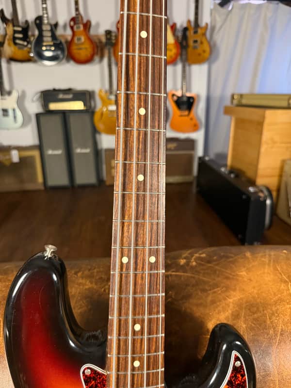 2002 Fender American Vintage ‘62 Jazz Bass - Sunburst