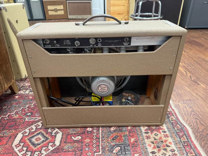 1962 Fender Vibrolux 6G11 Brownface 30-Watt 1x12" Guitar Combo - Brown