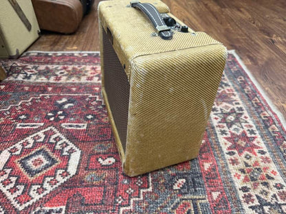 1958 Fender Champ 5F1 Narrow Panel 5-Watt 1x8" Guitar Combo - Tweed