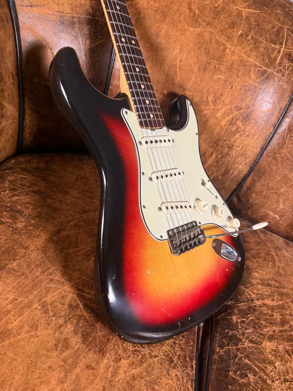 1964 Fender Stratocaster - Sunburst - OHSC