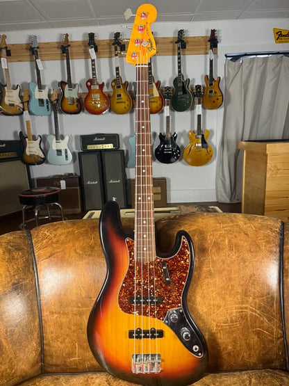 2005 Fender American Vintage ‘62 Reissue Jazz Bass - Sunburst
